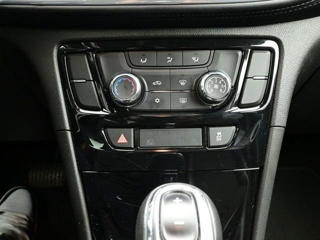Used 2019 Silver Buick Preferred image 19