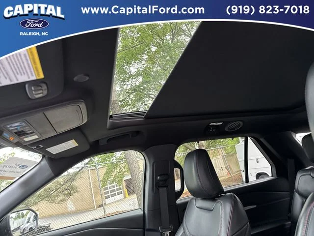 Used 2025 Red Ford ST-Line image 22