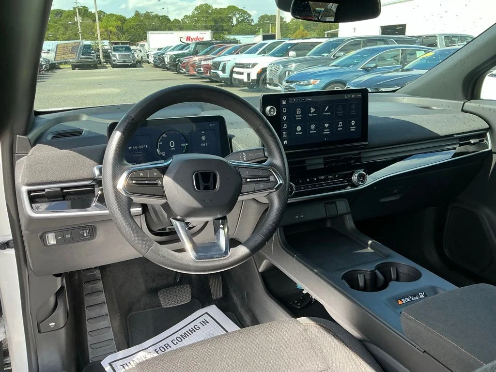 Used 2024  Honda EX image 26