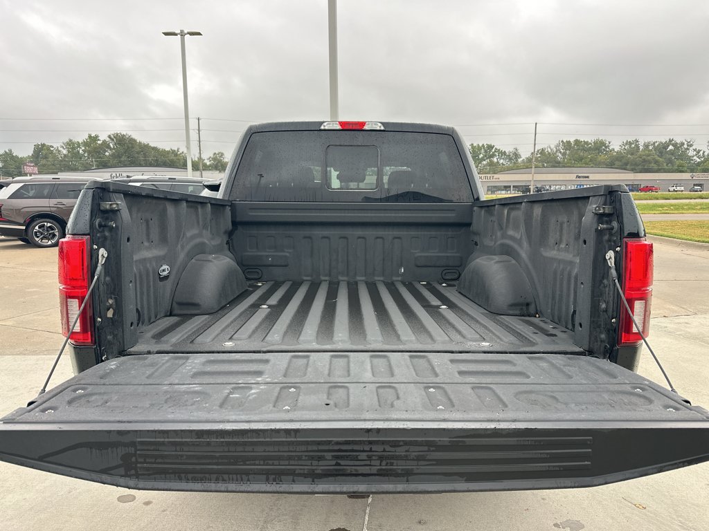 Used 2018 Shadow Black Ford XLT image 7