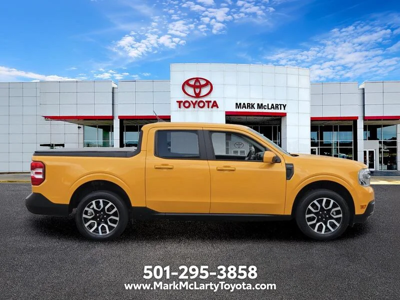 Used 2022 Orange FORD LARIAT FWD SUPERCREW image 6