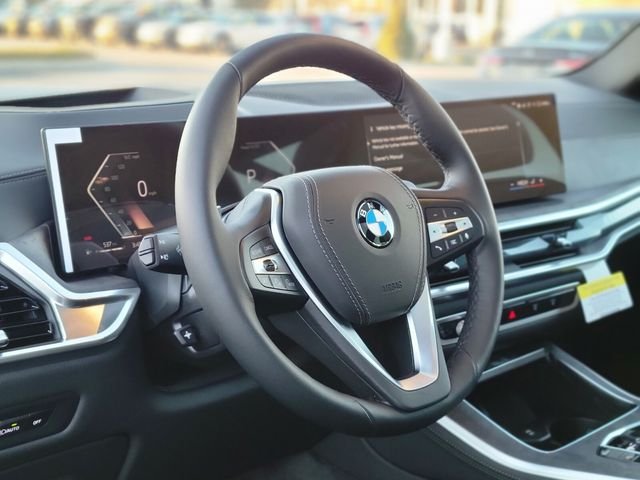 Used 2026 White BMW xDrive40i image 18