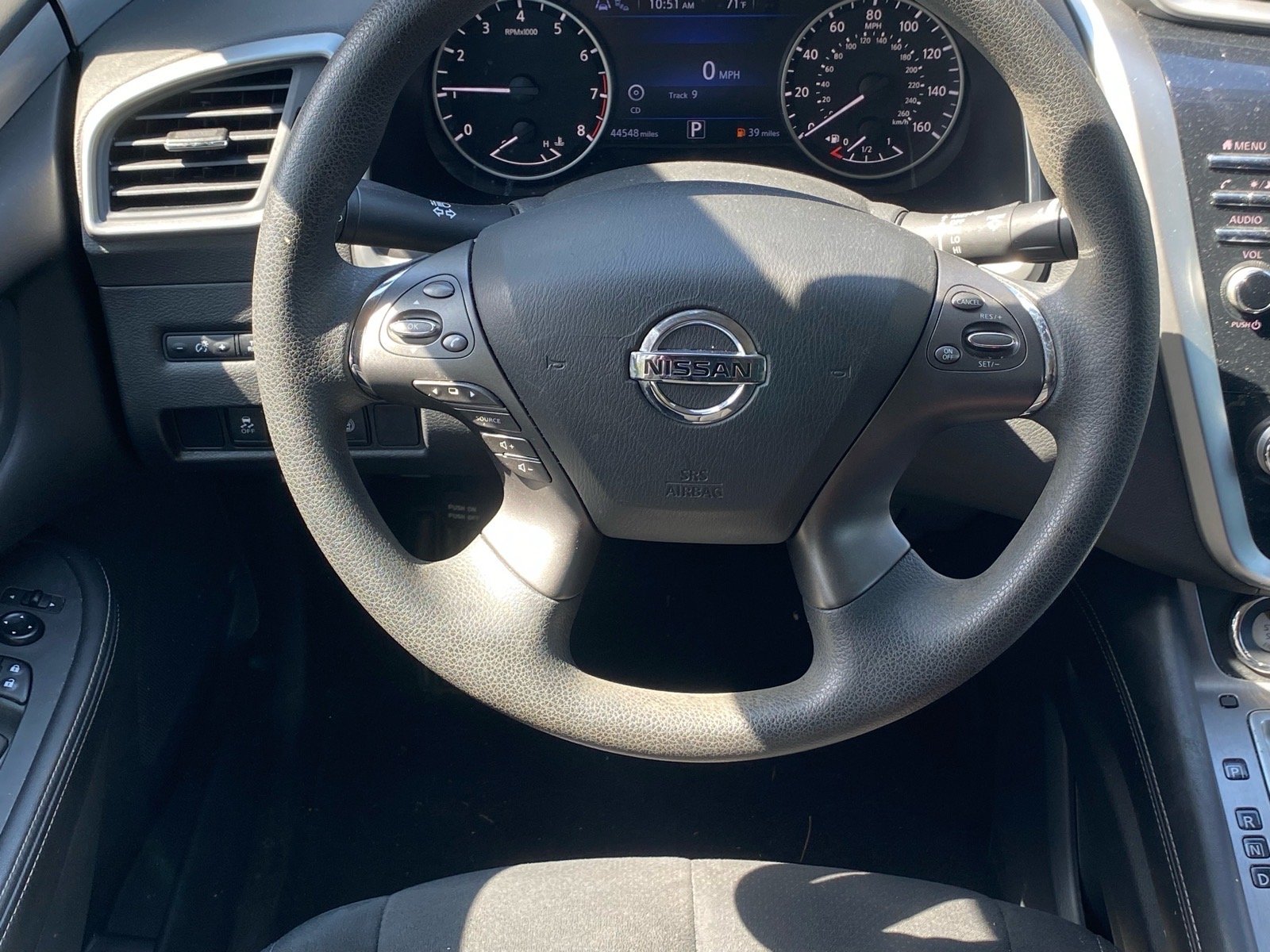 Used 2021 Gray Nissan S image 3