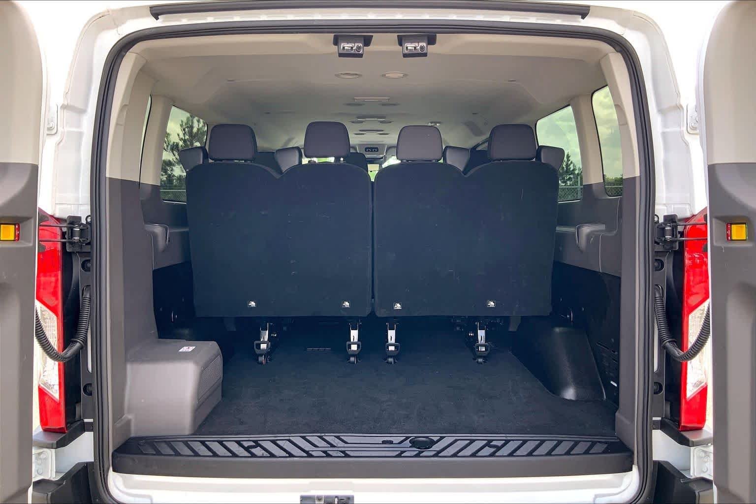Used 2025 Oxford White Ford XLT image 33