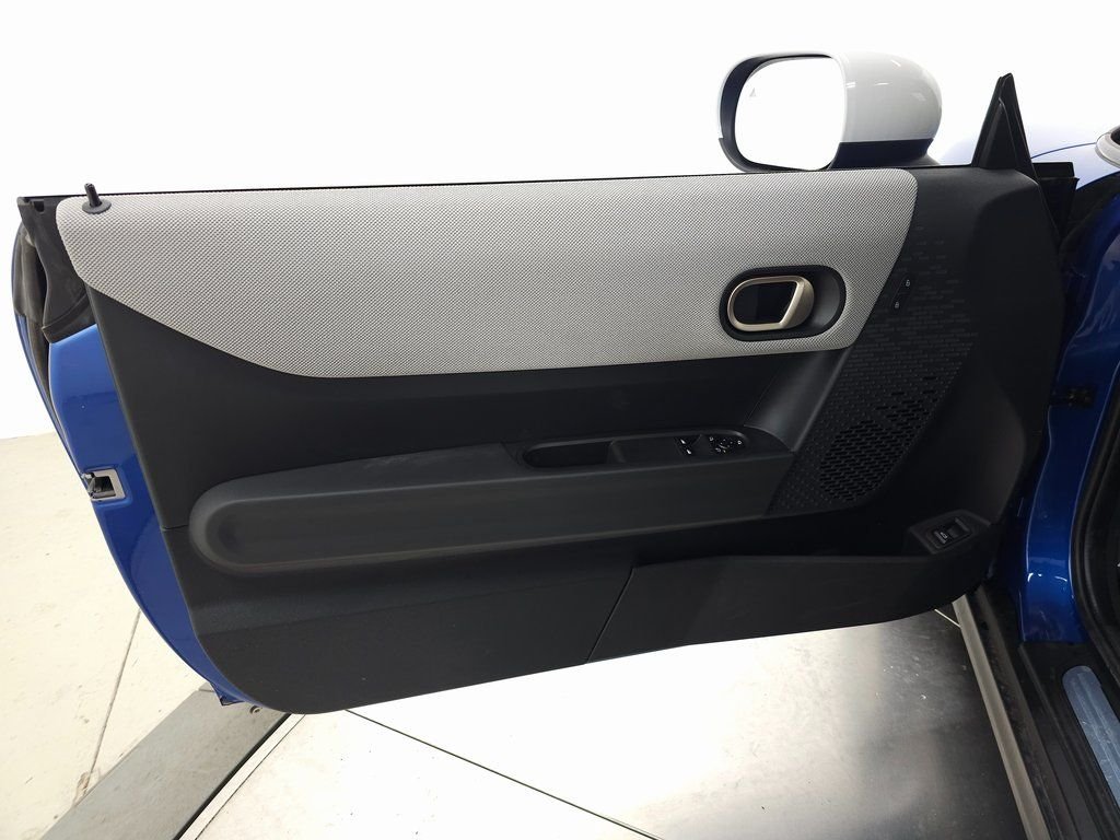 Certified Used 2025 Blue Metallic MINI Iconic image 10