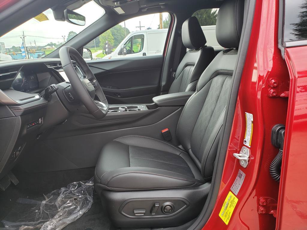 New 2026 Red Hot Pearl-Coat Exterior Paint Jeep Overland image 10