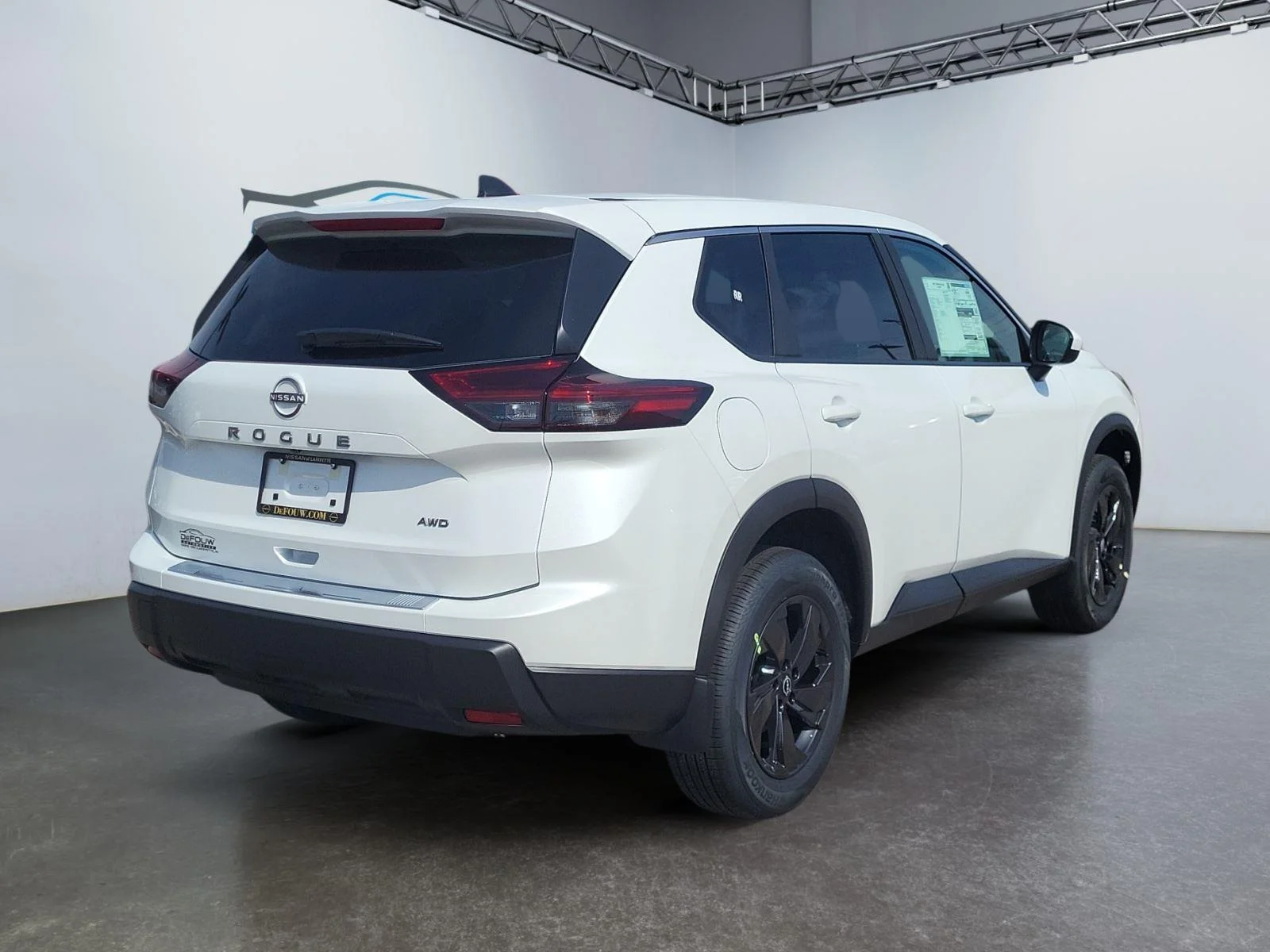 New 2026 Everest White Pearl Tricoat Nissan SV image 3