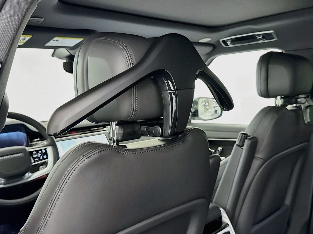 New 2027 Fuji White Land Rover SE image 26
