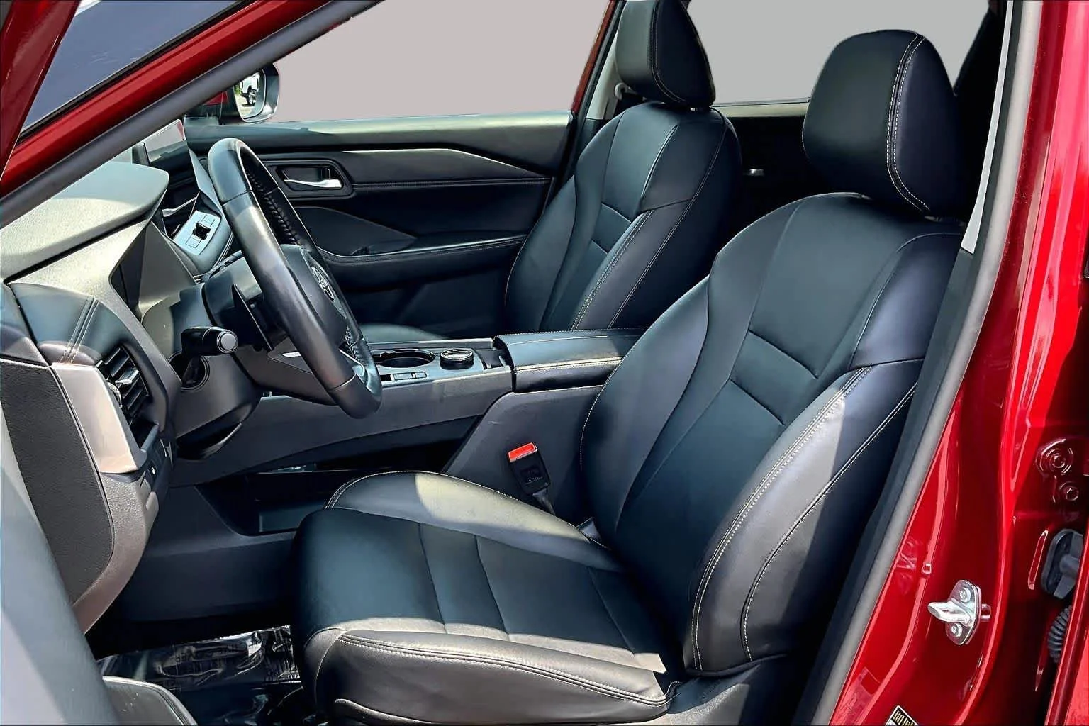 Used 2024 Scarlet Ember Tintcoat Nissan SL image 7
