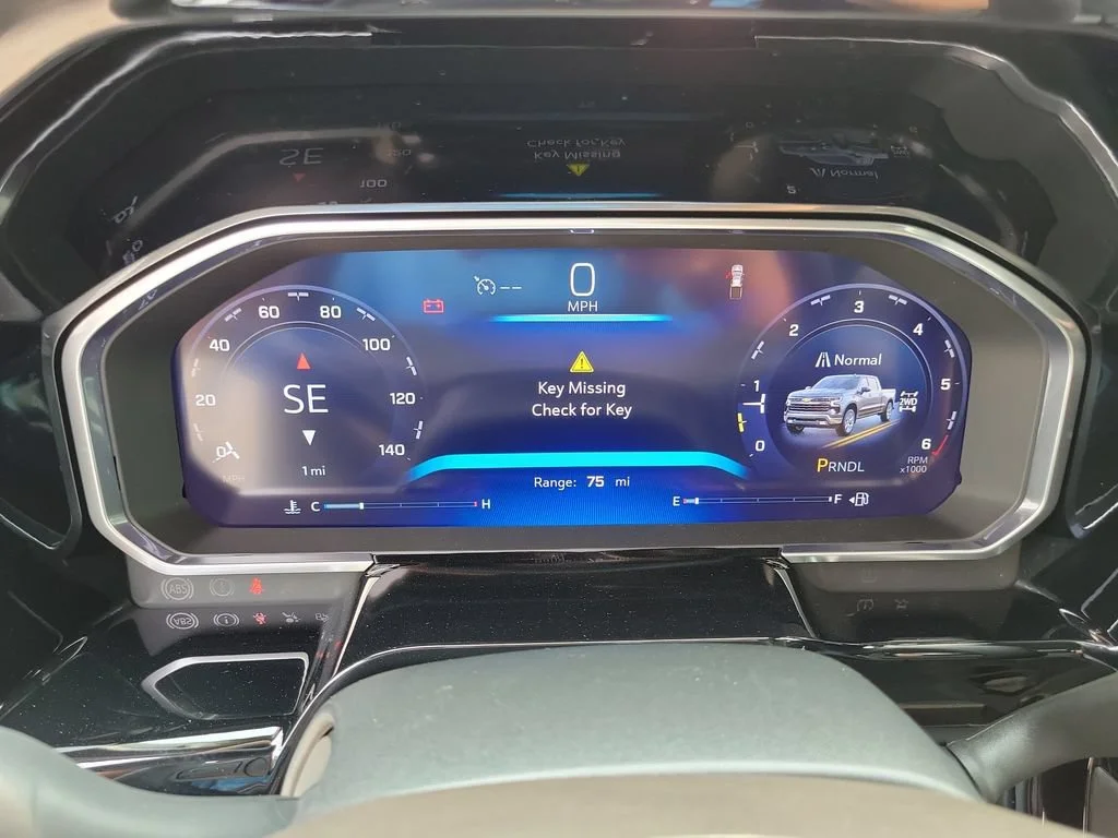 New 2026 Summit White Chevrolet LT (2FL) image 9