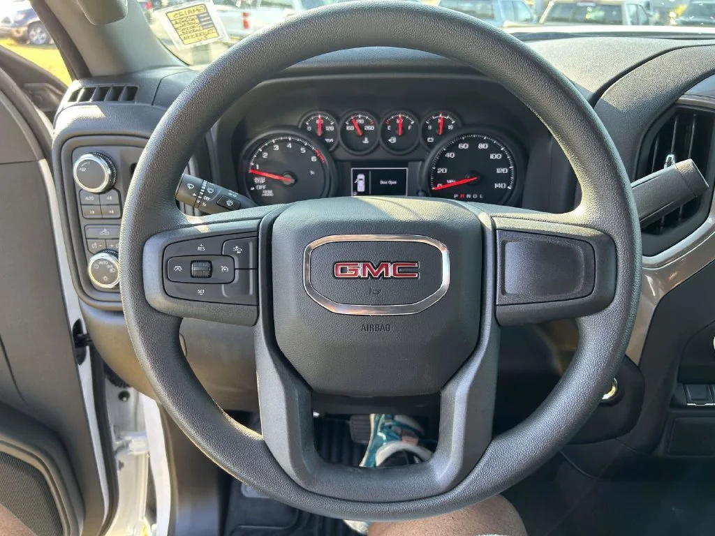 New 2026 Summit White GMC Pro image 26