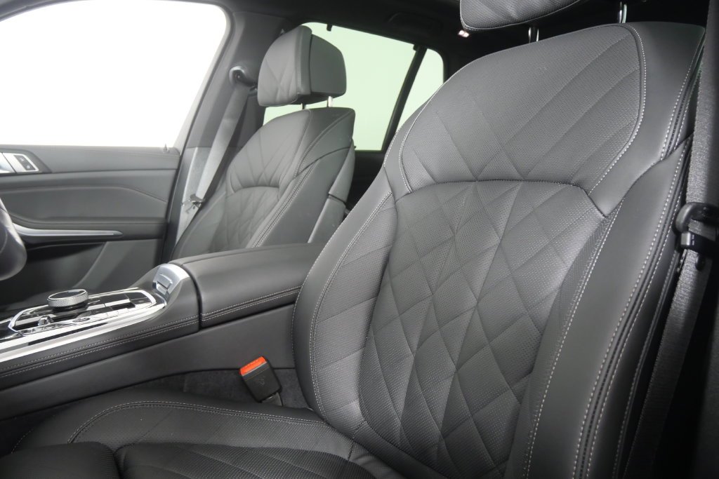 Certified Used 2026 Gray Metallic BMW sDrive40i image 11