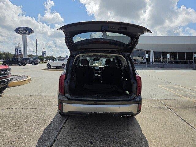 Used 2025 Dark Moss Kia S image 32