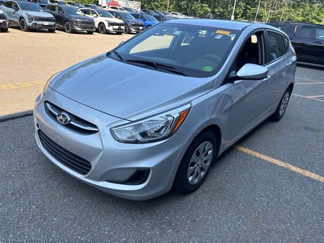 Used 2016 Ironman Silver Metallic Hyundai SE image 3