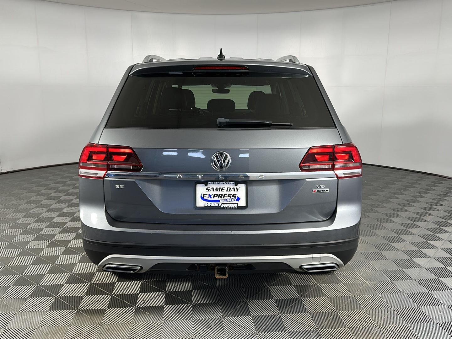Used 2019 Platinum Gray Metallic Volkswagen 3.6L V6 SE image 6