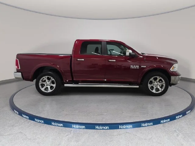Used 2017 Delmonico Red Pearlcoat Ram Laramie image 5
