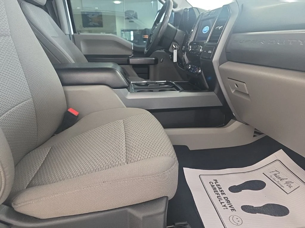 Used 2021 Oxford White Ford XLT image 25