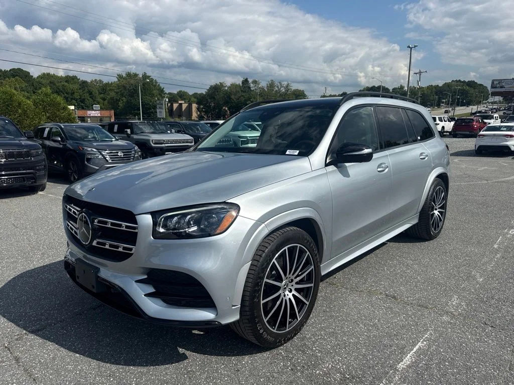 Used 2022  Mercedes-Benz GLS 450 image 1