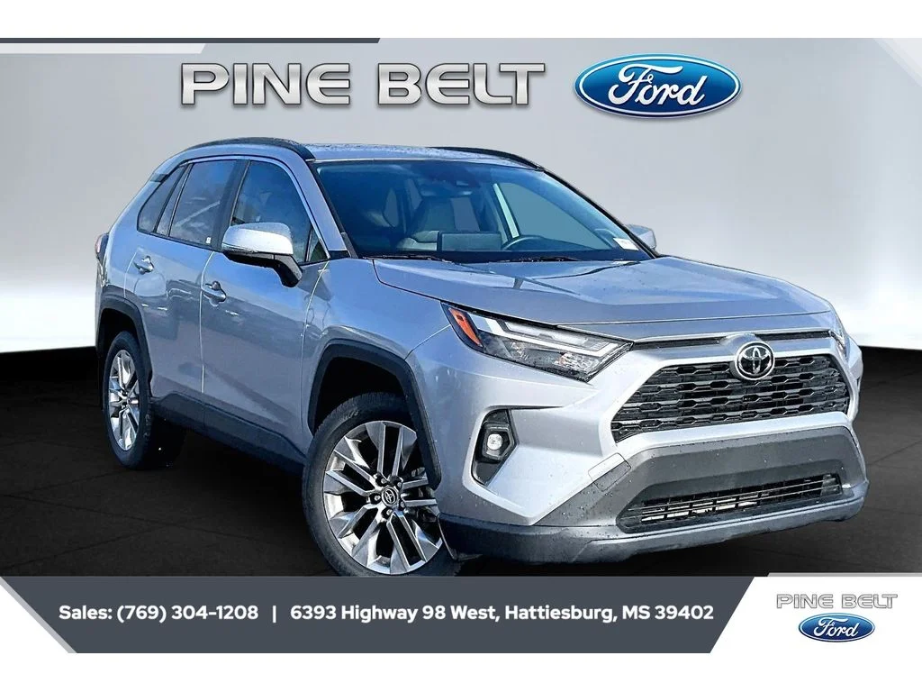Used 2023 Silver Sky Metallic Toyota XLE Premium image 1