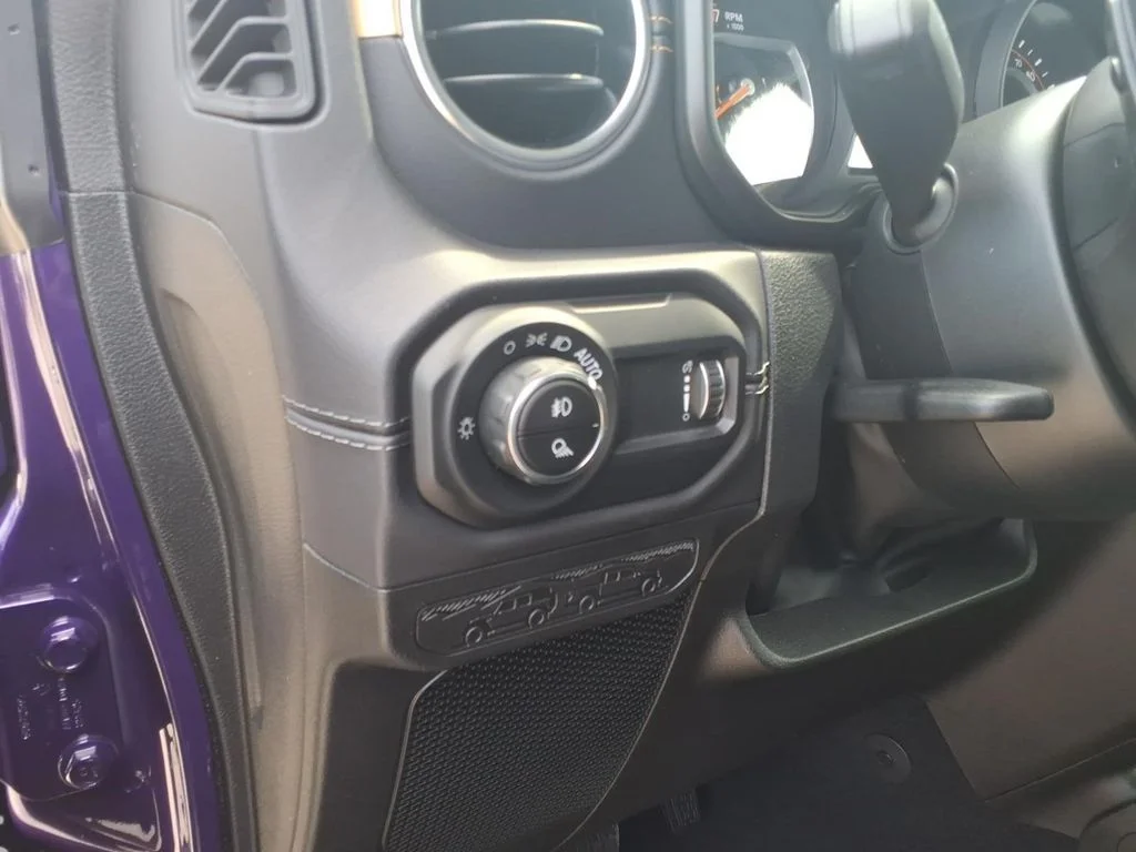 New 2026 Reign Exterior Paint Jeep Sahara image 14