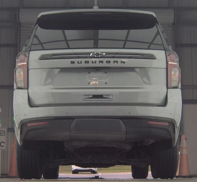 Used 2023 Gray Chevrolet Z71 image 5