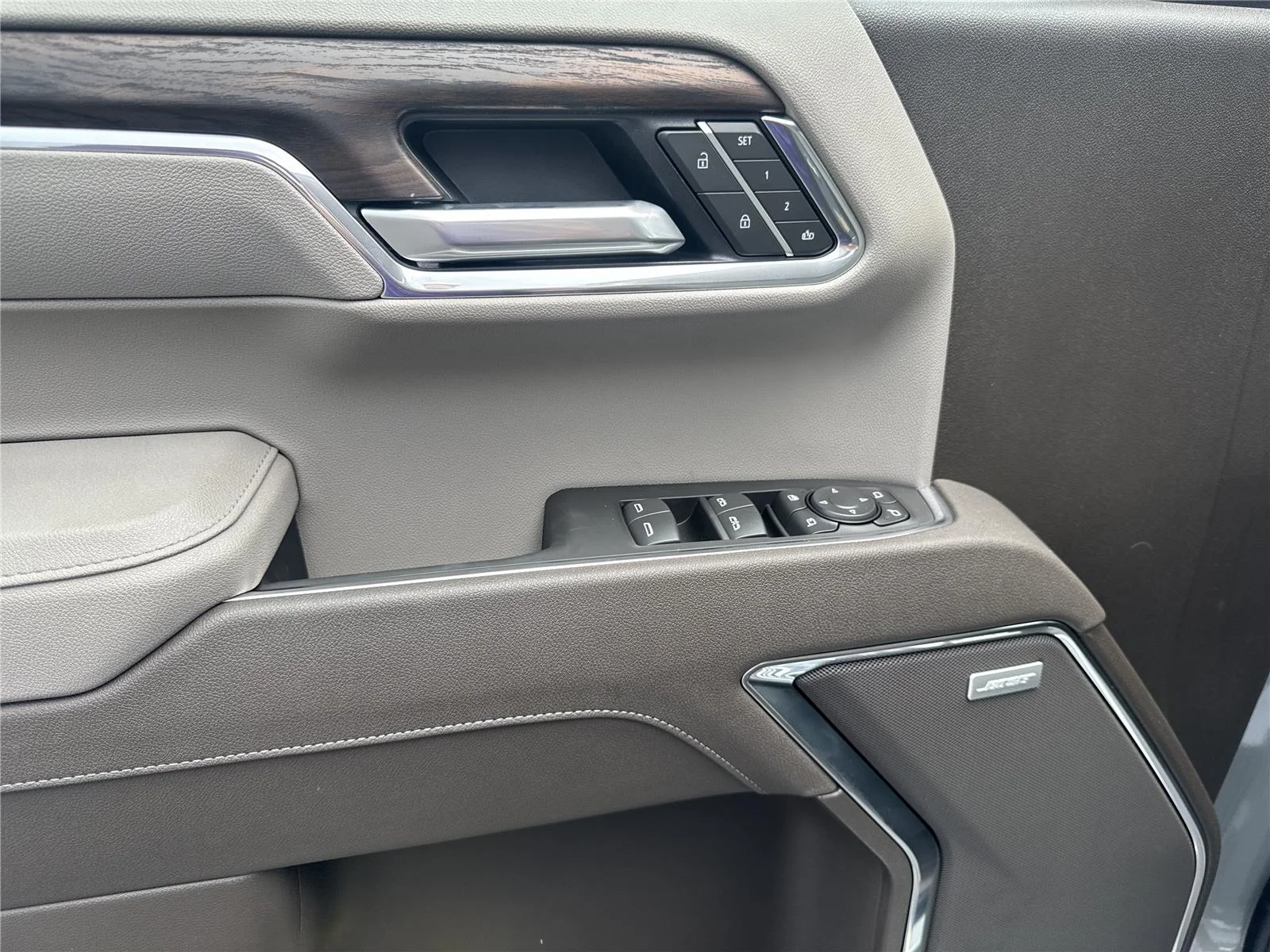 2026 GMC Sierra 1500 SLT - Photo 17