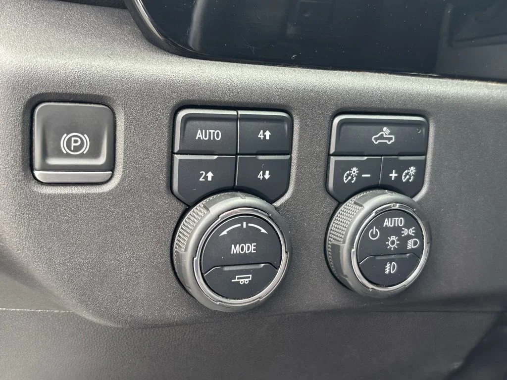 Used 2023 Summit White Chevrolet LT Trail Boss image 23