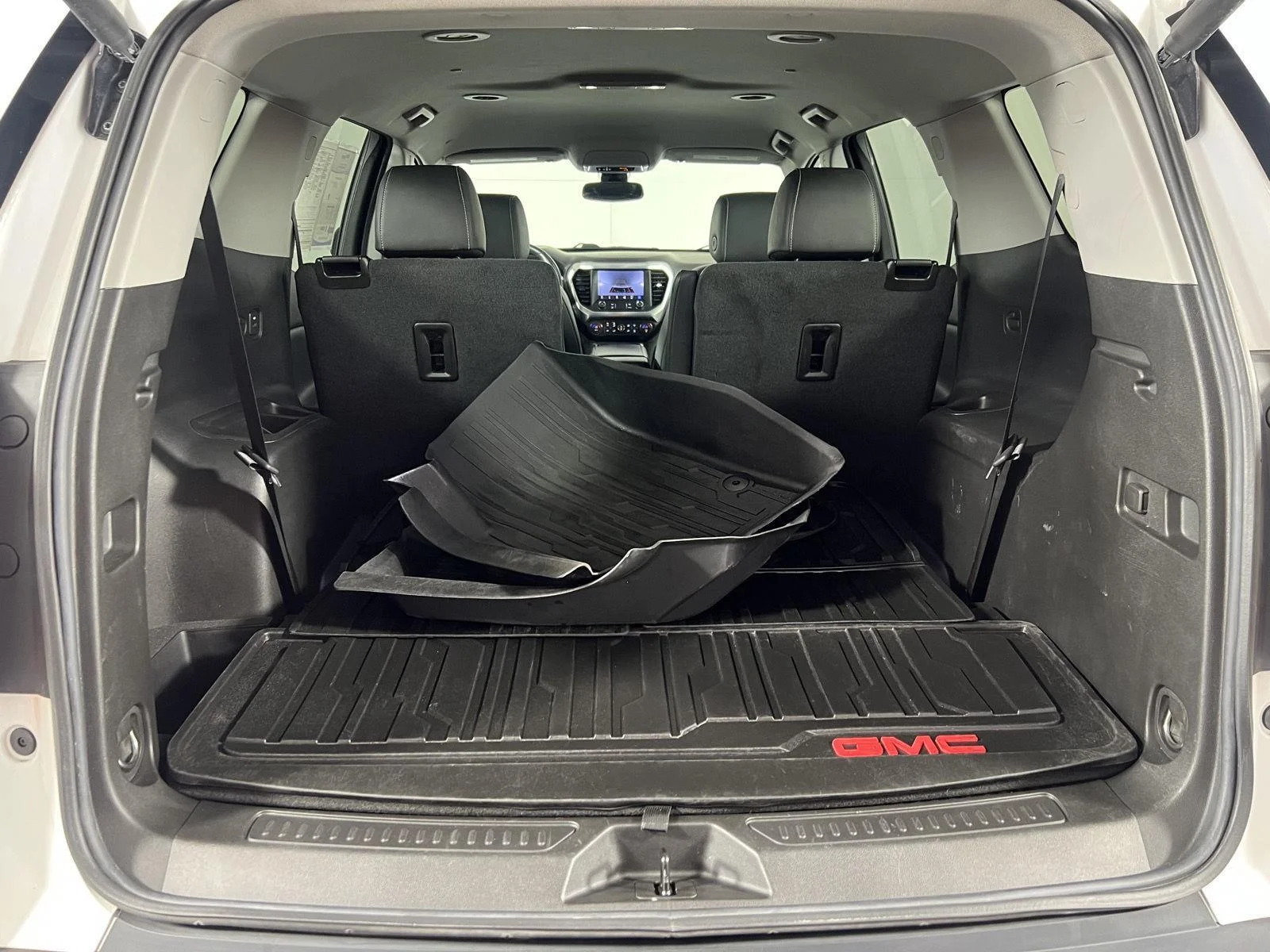 Used 2023 Summit White GMC SLT image 21