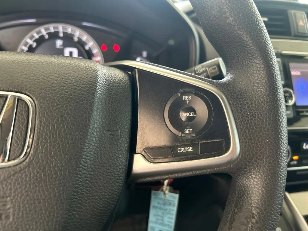 Used 2018 White Honda LX image 43