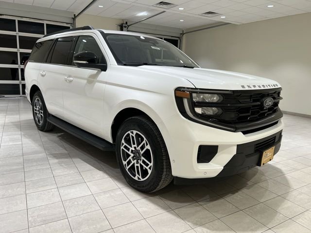 Used 2025 White Ford Active image 7