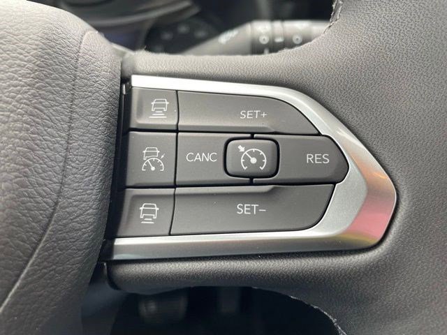 New 2026 Diamond Black Crystal Pearlcoat Jeep Limited Altitude image 14