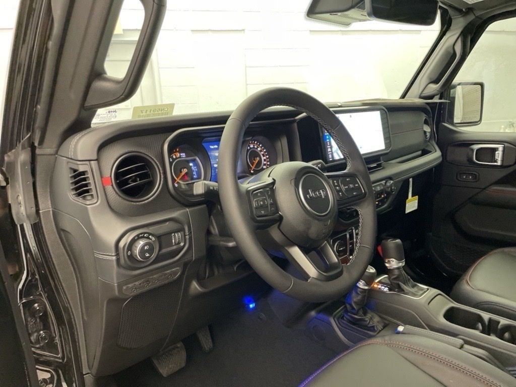 New 2026 Black Clear-Coat Exterior Paint Jeep Rubicon X image 15