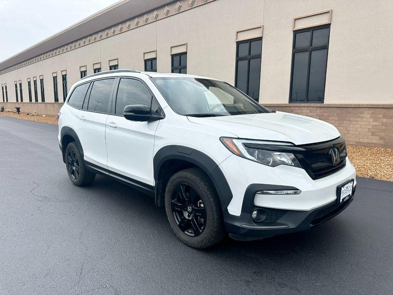 Used 2022 Platinum White Pearl Honda TrailSport AWD image 2