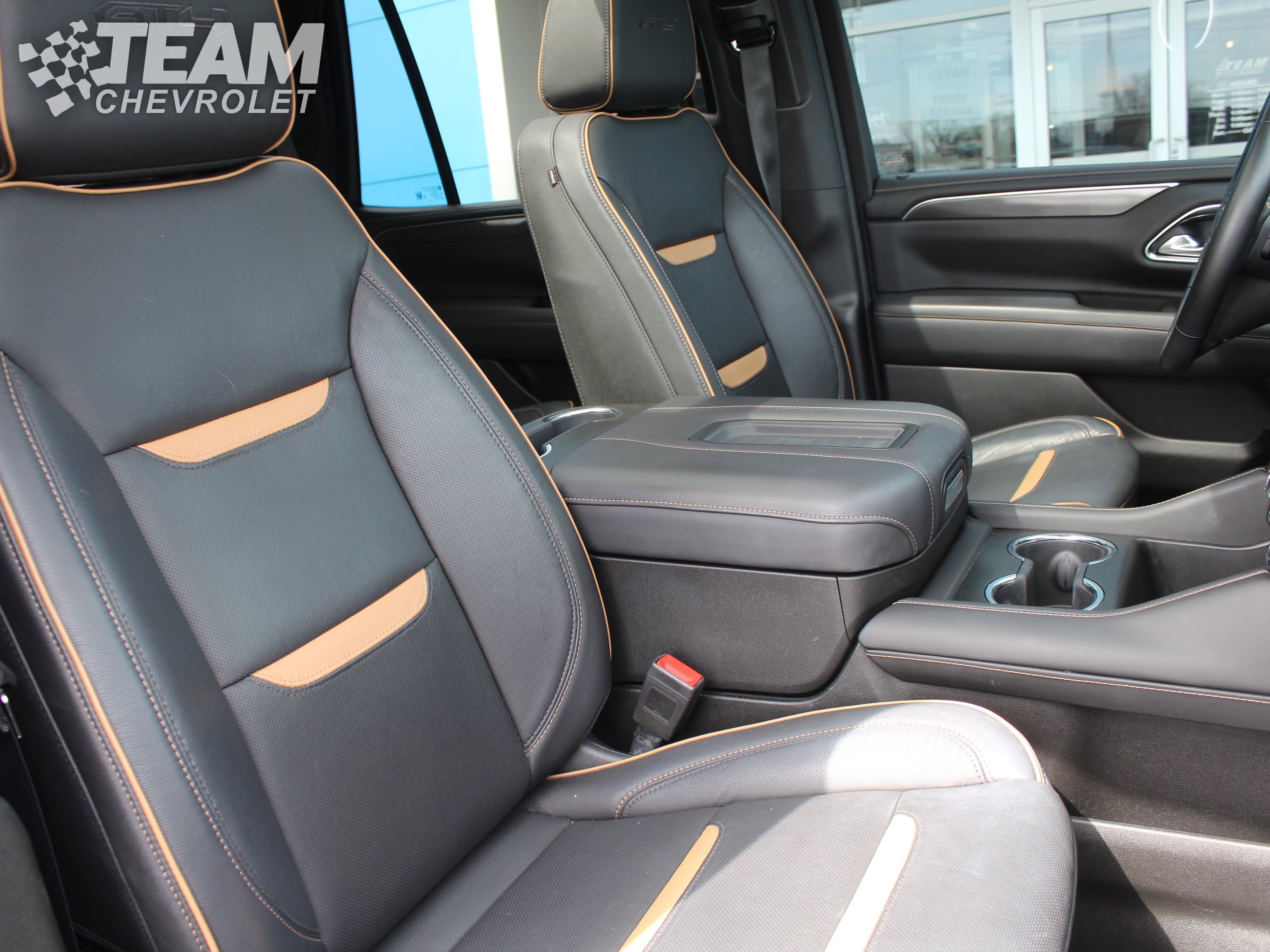 2023 GMC Yukon AT4 - Photo 29