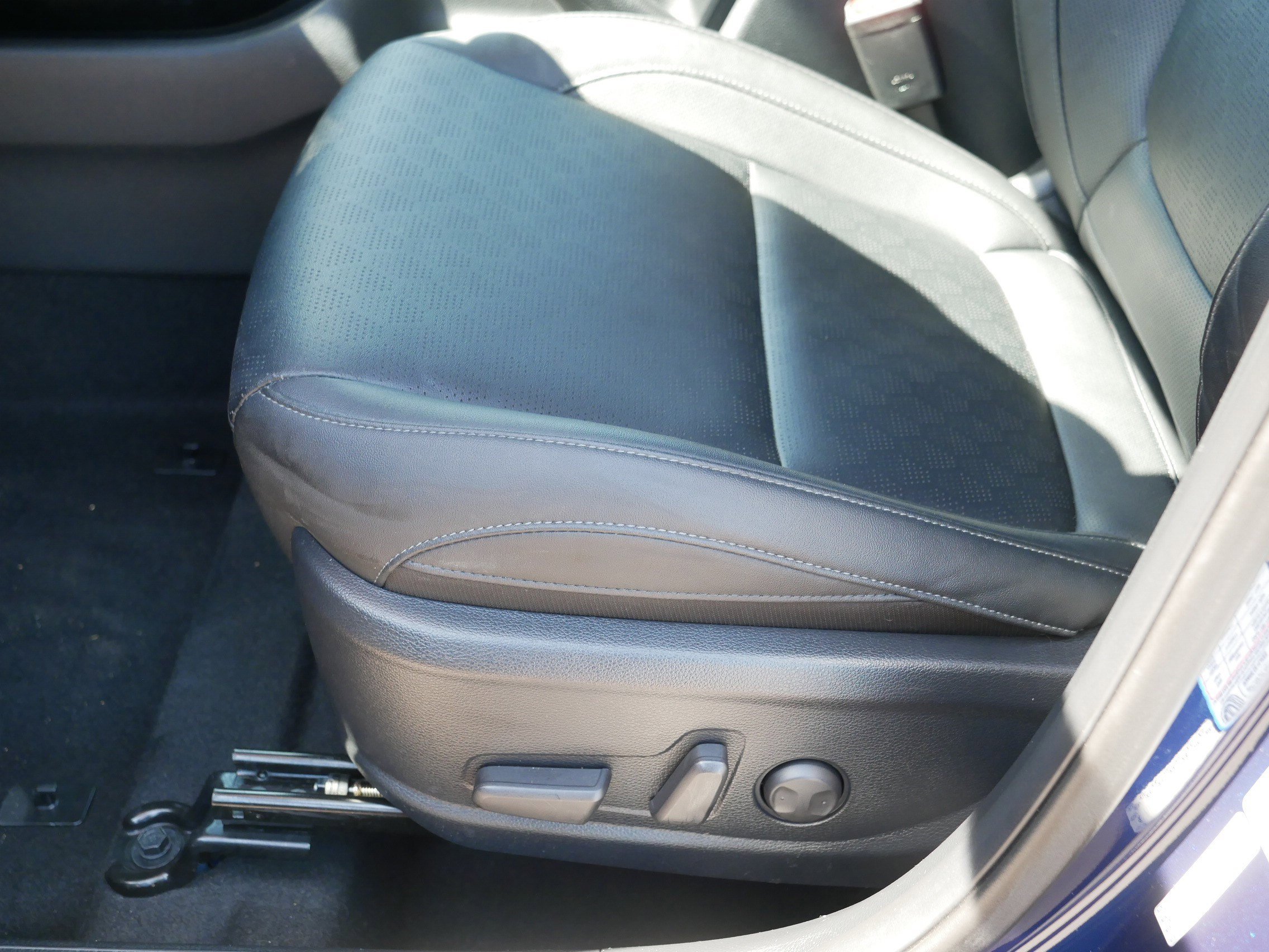 Used 2021 Dark Ocean Blue Kia EX image 20