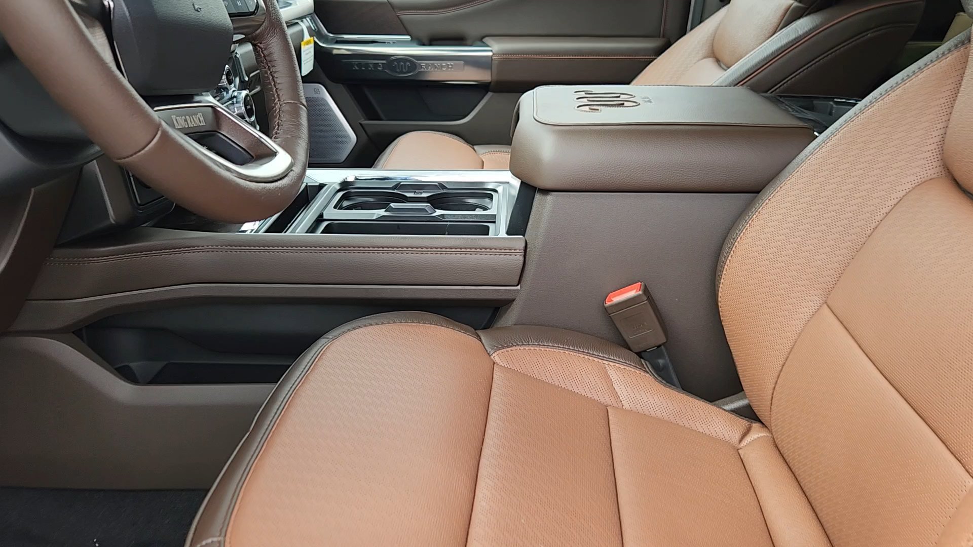 New 2026 Star White Metallic Tri-Coat Ford King Ranch image 32