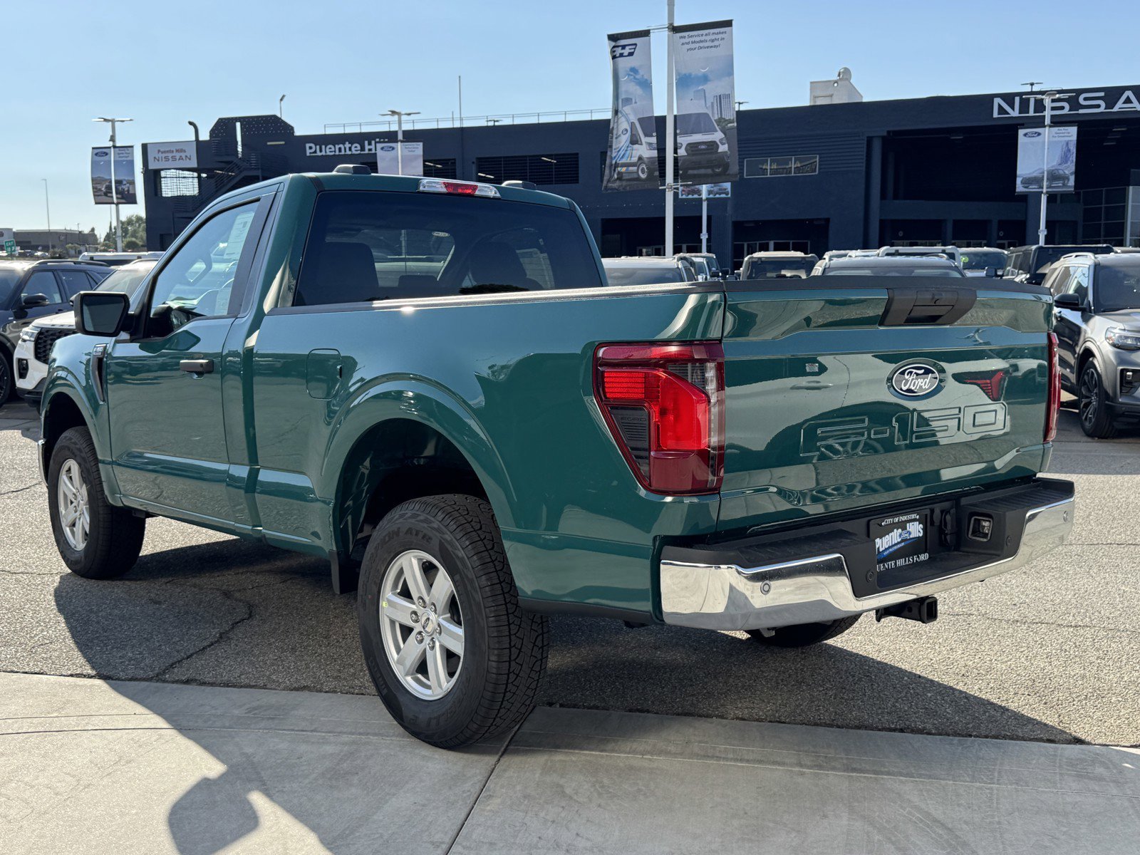 New 2026 Agate Black Metallic Ford XL image 4