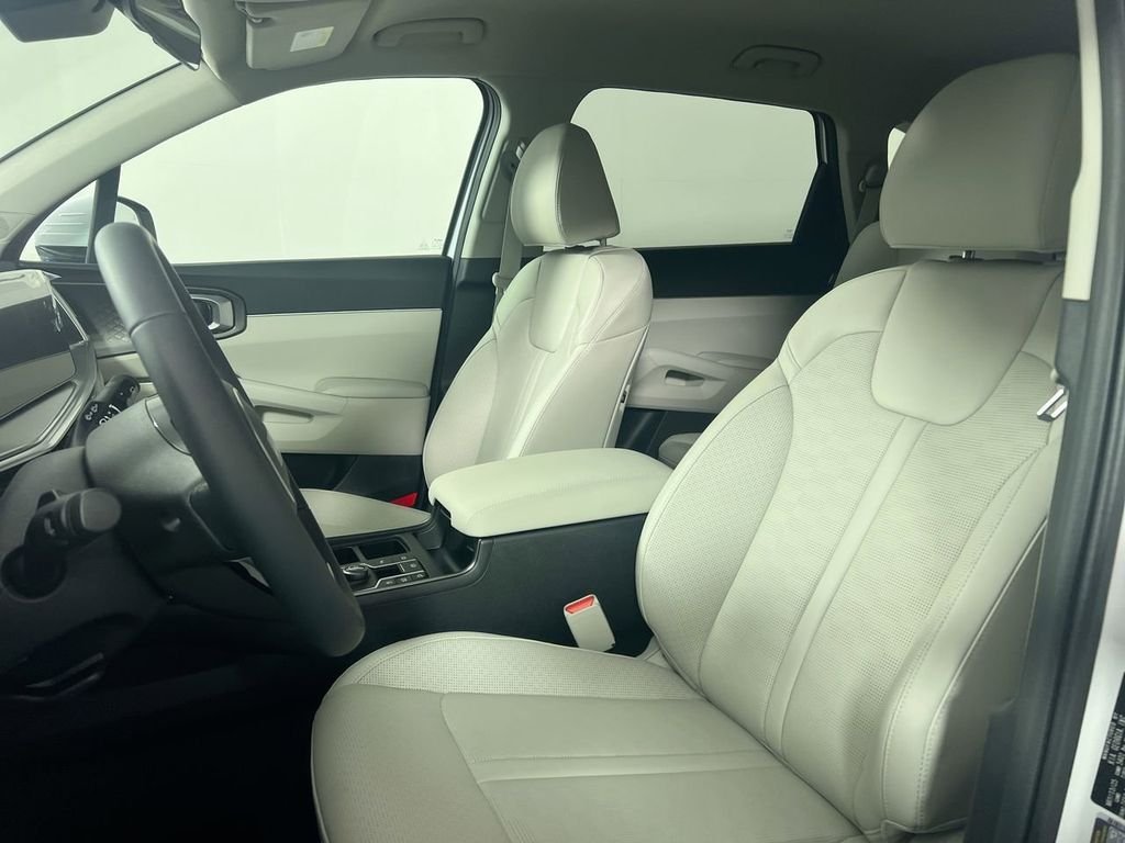 New 2026 Glacial White Pearl Kia EX image 14