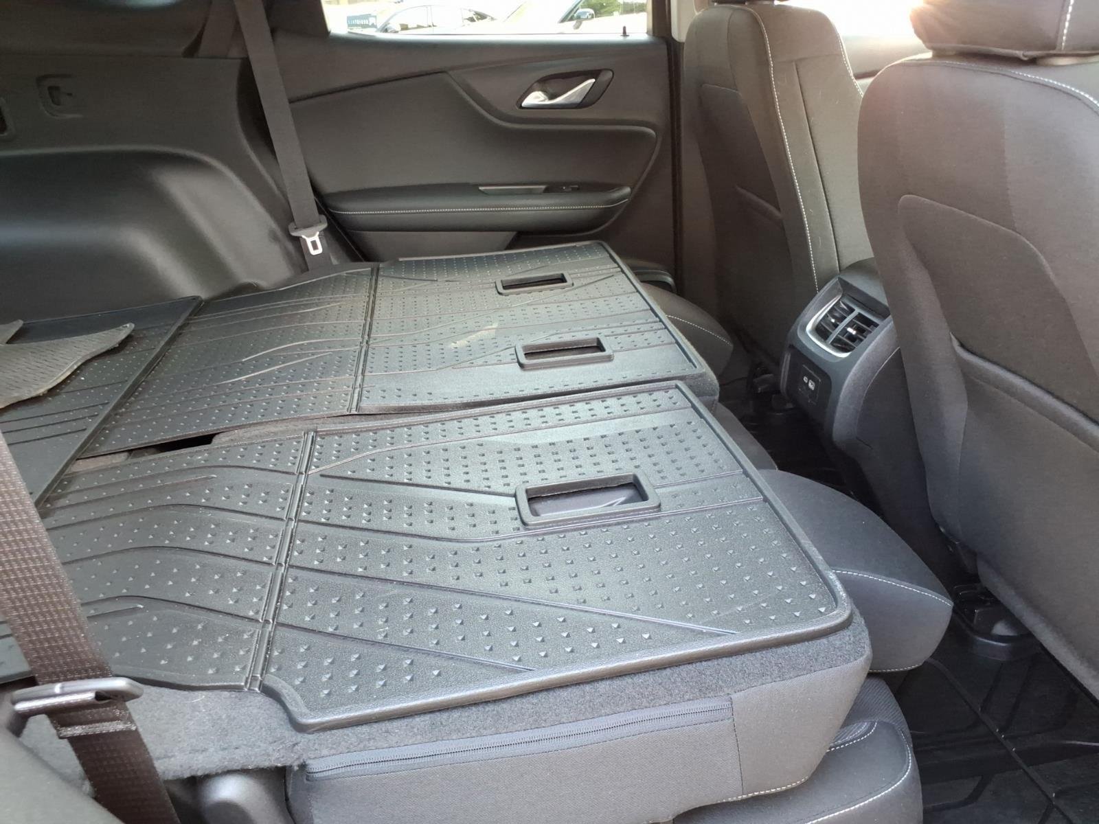 Used 2024 Sterling Gray Metallic Chevrolet LT image 29