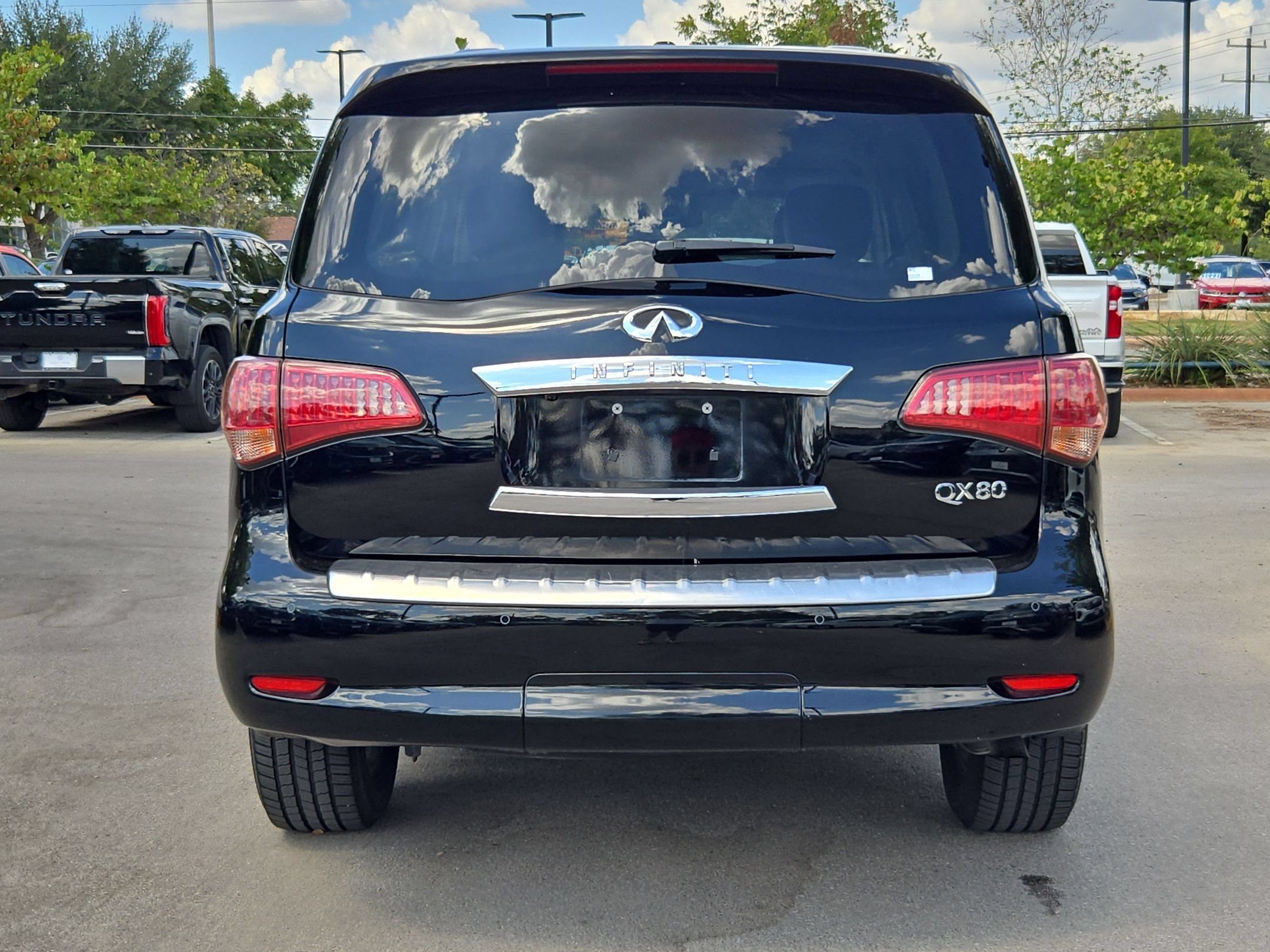 Used 2017 Black Obsidian INFINITI Base image 5
