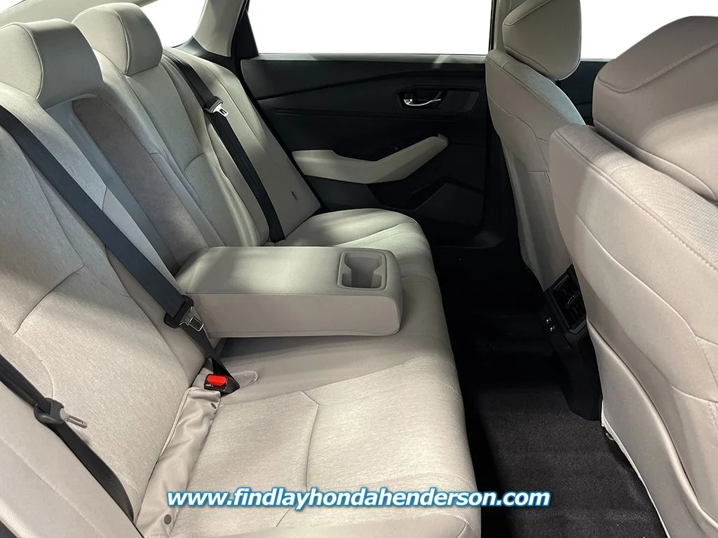 New 2026 Platinum White Pearl Honda LX image 24