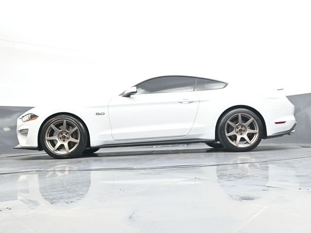 Used 2020 White Ford GT image 34