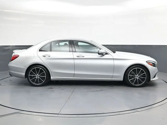 Used 2020  Mercedes-Benz C 300 image 3