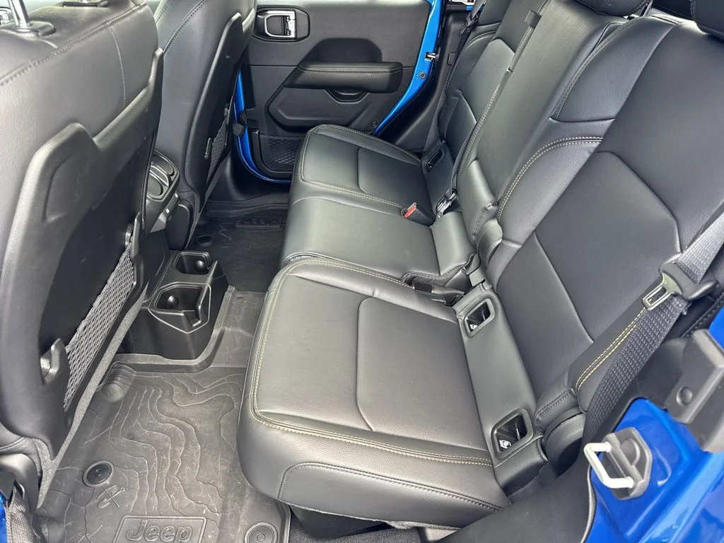 Used 2025 Blue Jeep High Tide image 20