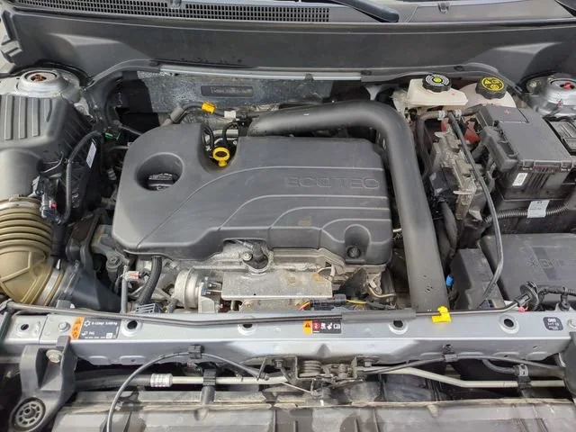 Used 2024 Sterling Metallic GMC SLE image 27