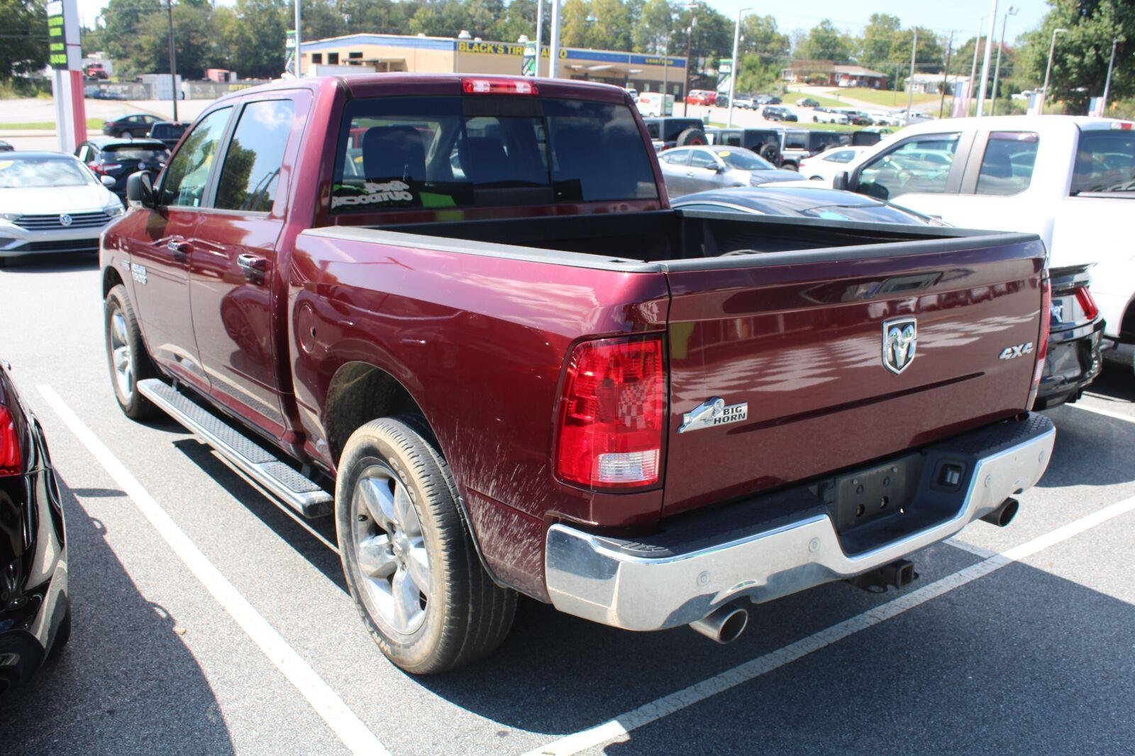Used 2017 Delmonico Red Pearlcoat Ram Big Horn image 6