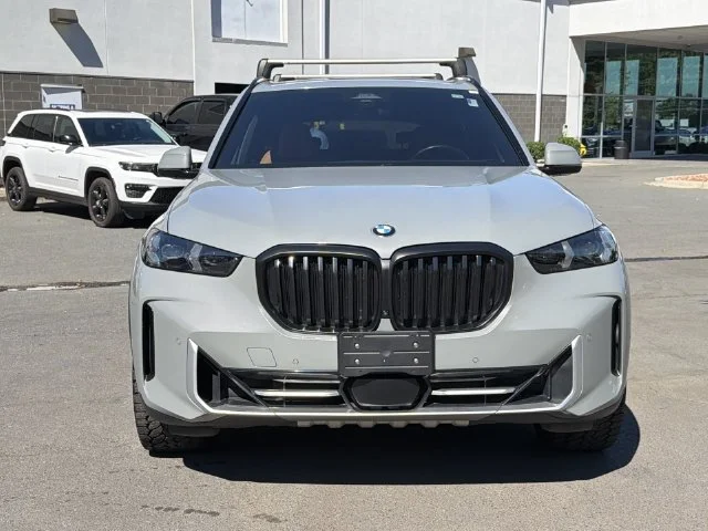 Used 2025  BMW xDrive40i image 15