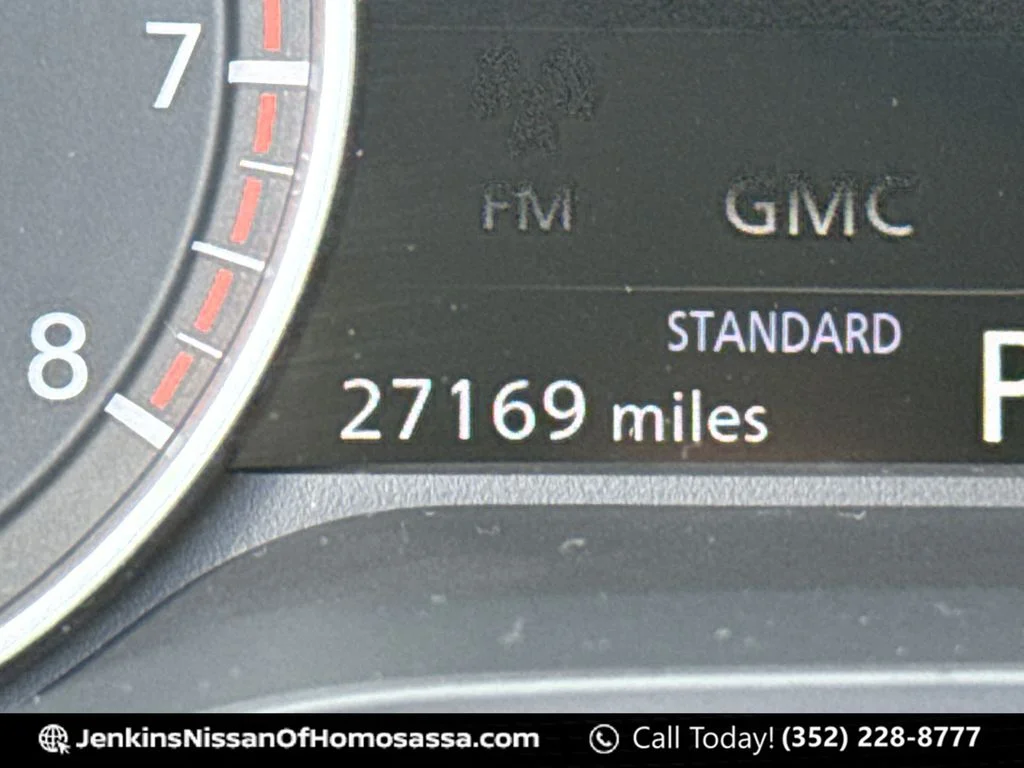 Used 2024 Silver Nissan S image 44