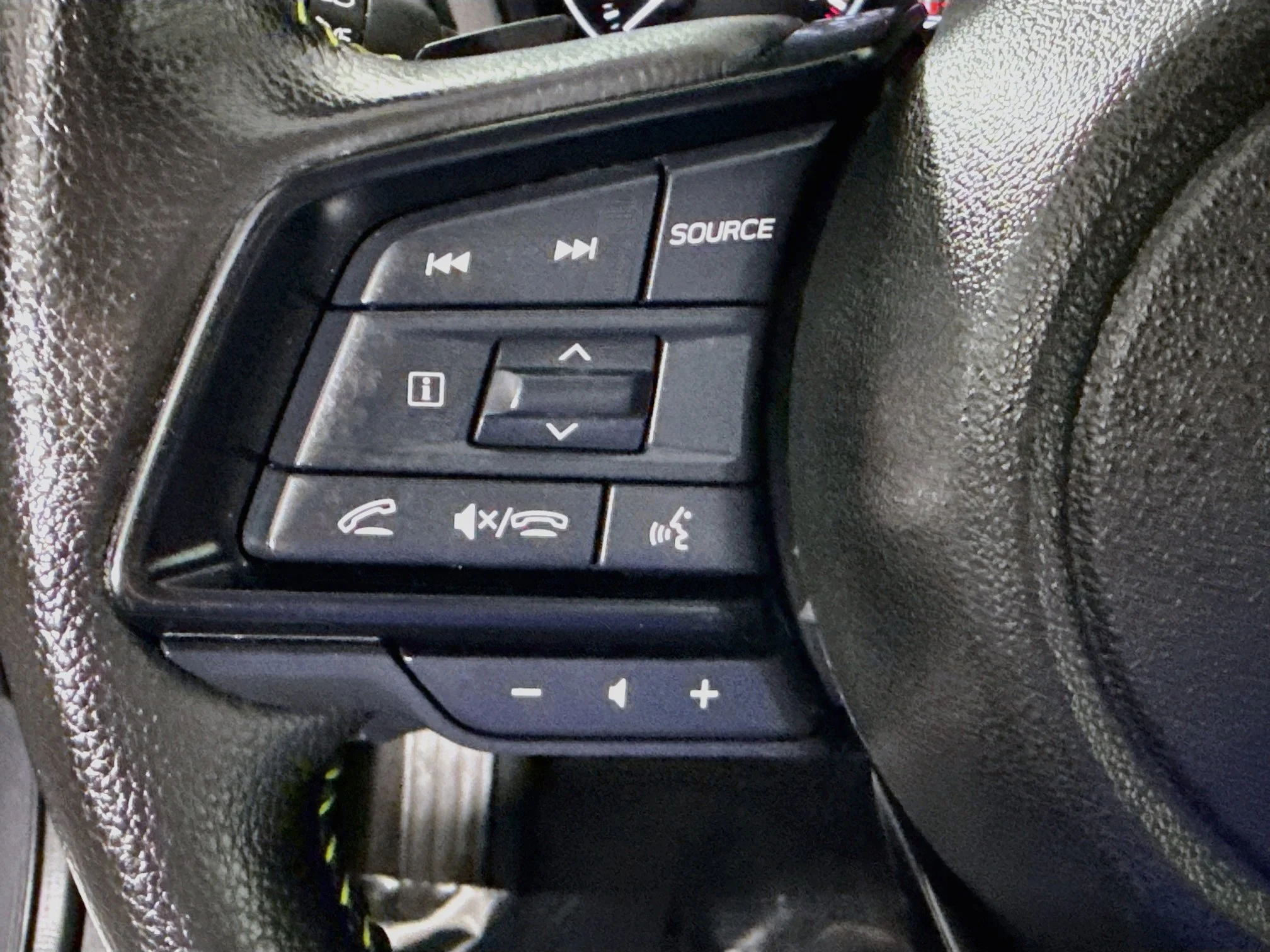 Used 2025 Magnetite Gray Metallic Subaru Onyx Edition image 10