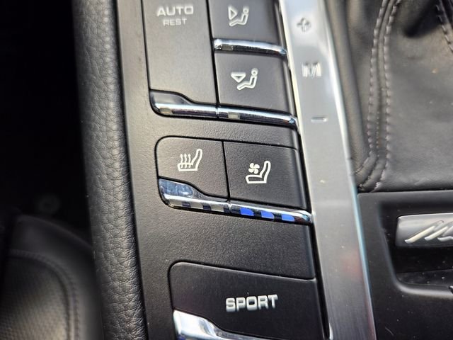 Used 2015  Porsche S image 26